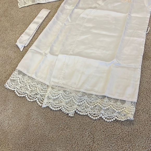 SS Weddings Bridal Robe* - Picture 2 of 9